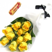 Yellow Rose w/chocolate
