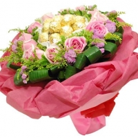 Flowers With Ferrero Rocher Hand Bouquet